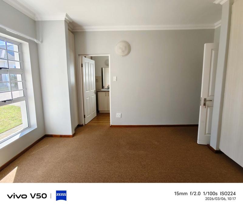 2 Bedroom Property for Sale in Heiderand Western Cape